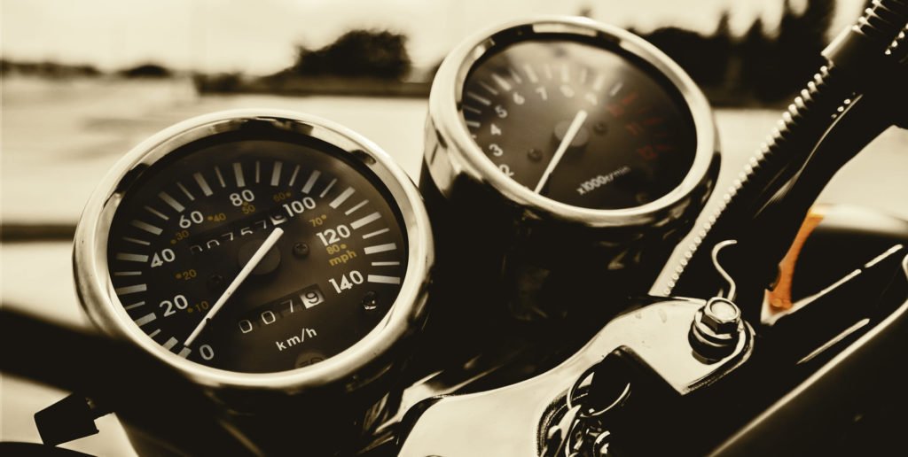 velocimetros cafe racer